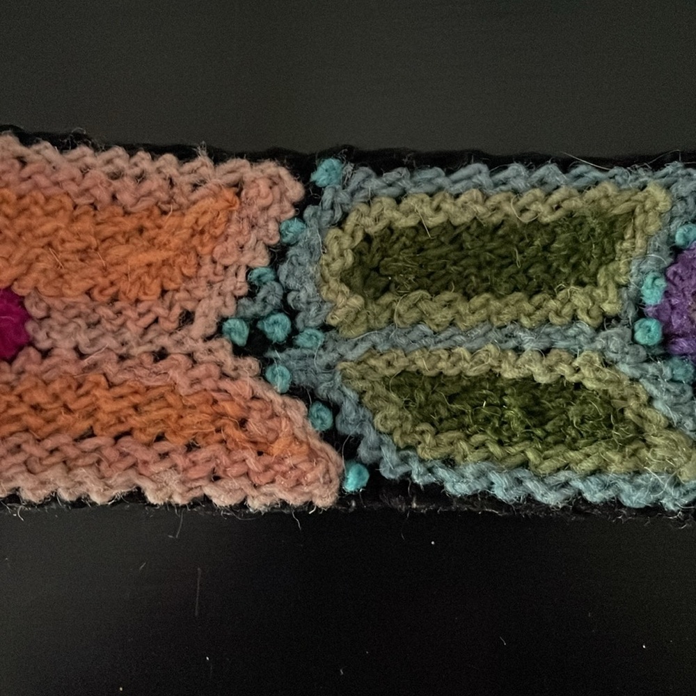 Geometric Pattern Belt/ 100% Wool - Picture 6 of 10